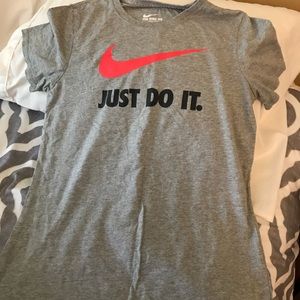 Nike woman’s T shirt